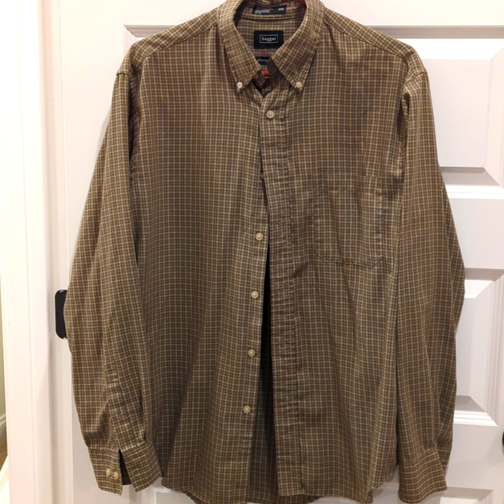 Haggar Men's Medium Button Down